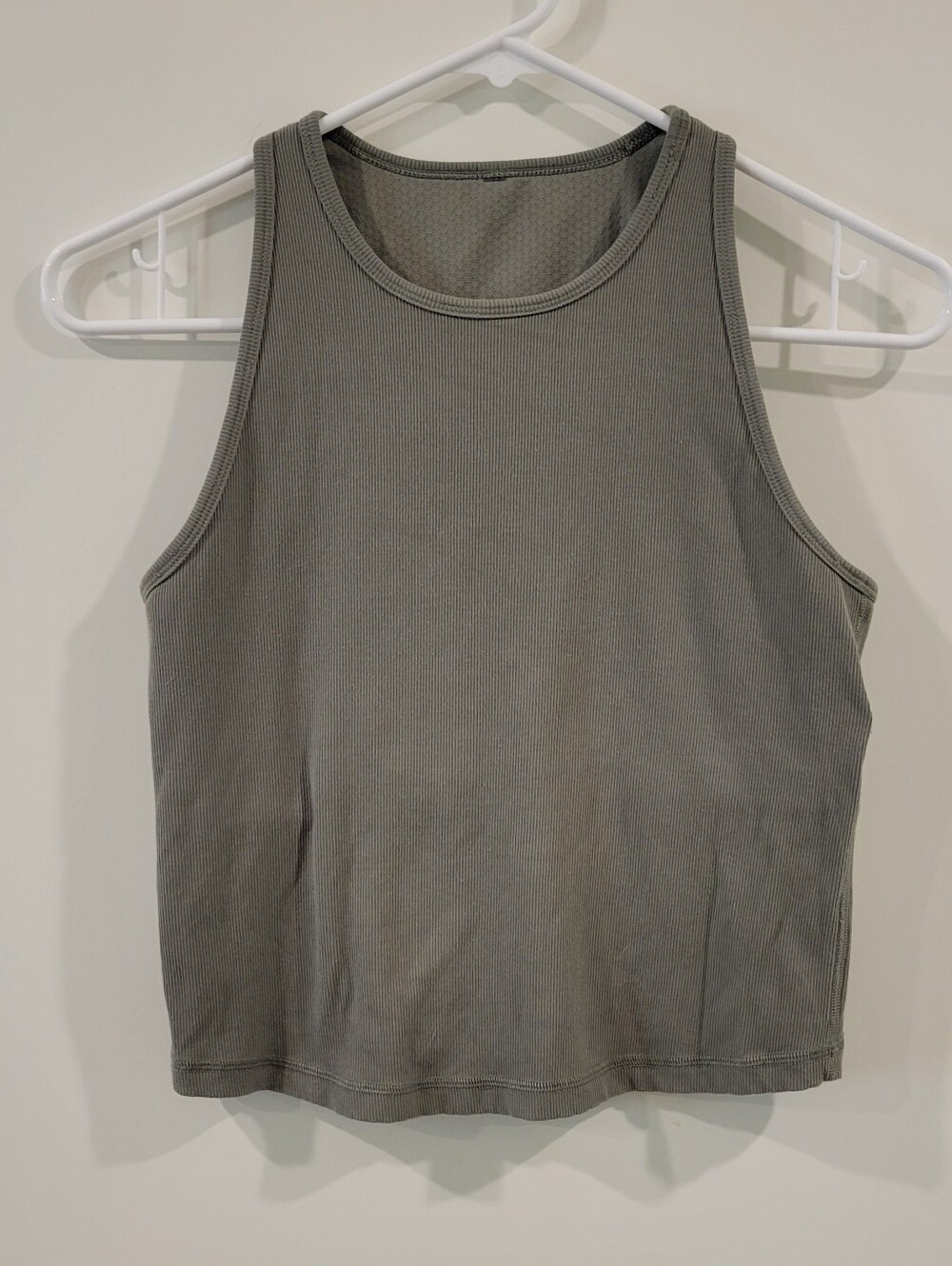 Vuori Pose Plyo Tank Size Medium